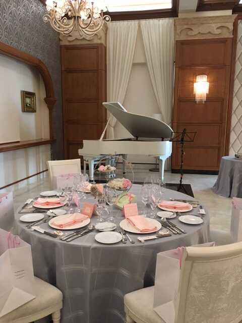 結婚式場のピアノの調律